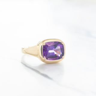 No.31 'Archive' 2.66ct Amethyst Signet Ring