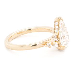 Custom 'Kathleen' 1.6ct Pear Diamond Setting