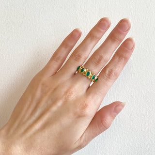Green Onyx Oval Cabochon Dew Drop Arch Ring