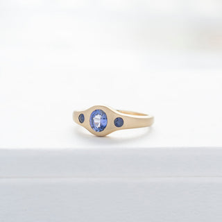 No.01 'Archive' 1.06ct Blue Sapphire Signet Bombe Ring