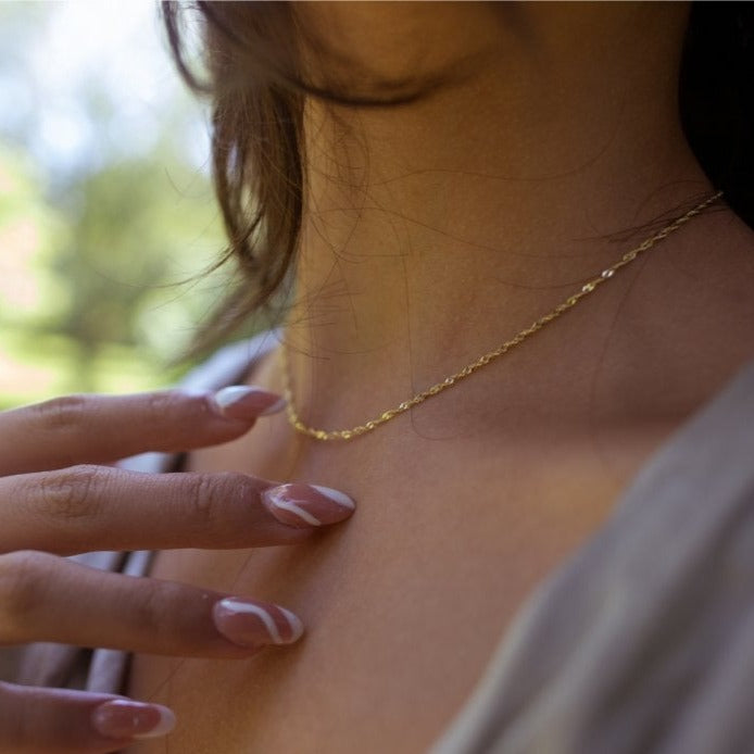 Thin 10k hotsell gold chain