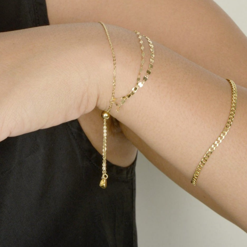 Curb link chain bracelet top