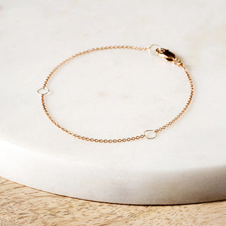 Square & Delicate Chain Bracelet | Gold