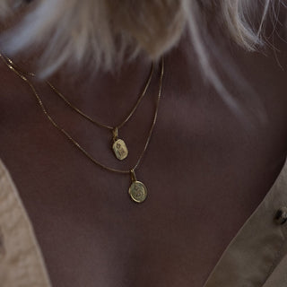 Love Token Necklace Round