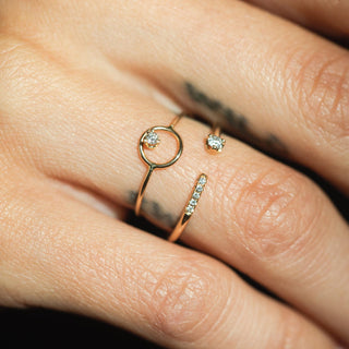 Small Circle Prong Diamond Ring | 14k